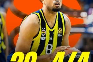 亚博官网-太震惊了！NBA传奇KevonHarris表现惊艳NBA总决赛昨晚，全网刷屏！_